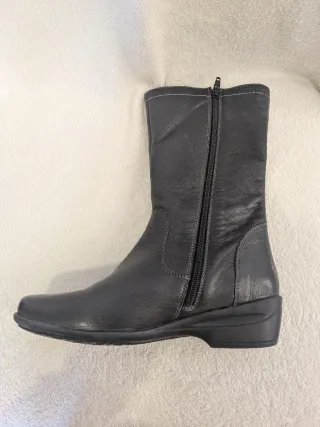 Botas de cuero negras para mujer