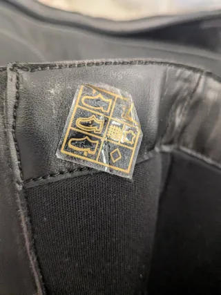 Botas de cuero negras para mujer