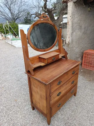 Tocador antiguo madera y espejo