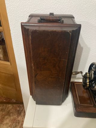 Máquina de Coser Antigua Singer Adorno