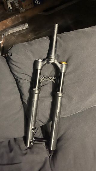 Suspensão Marzocchi Bomber Dirt Jump