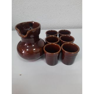 Jarra y 6 vasos de cerámica