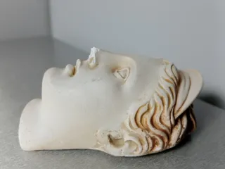 Figuras de colgar Artemisa y Afrodita. Theodoros