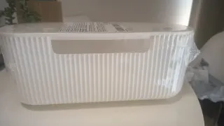 Caja organizadora de enchufes y cables