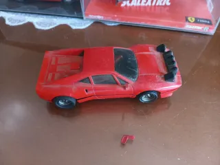 Coche Scalextric Ferrari Rojo exin scx espejosuelt