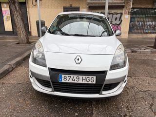 Renault Scenic 2012 etiqueta C