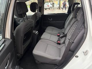 Renault Scenic 2012 etiqueta C