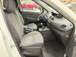 Renault Scenic 2012 etiqueta C