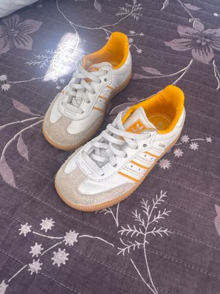 Adidas Samba Bebé Blanco y Amarillo