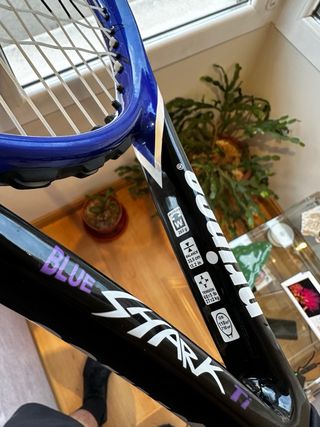 Raqueta Prince Blue Shark Ti 265g Tenis/Frontenis