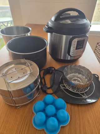 Olla Instant Pot Duo 5,7L con accesorios