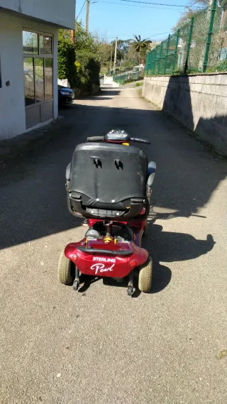 Silla de ruedas eléctrica roja Scooter electrico
