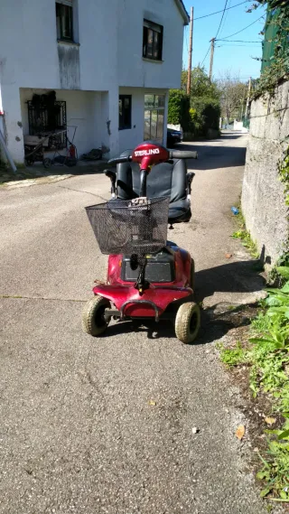 Silla de ruedas eléctrica roja Scooter electrico