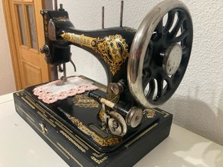Máquina de Coser Singer Antigua Adorno