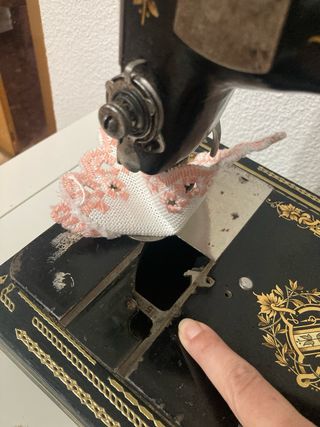 Máquina de Coser Singer Antigua Adorno