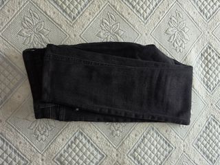 Pantalones vaqueros negros Bershka