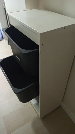 Mueble auxiliar blanco con 3 cajones