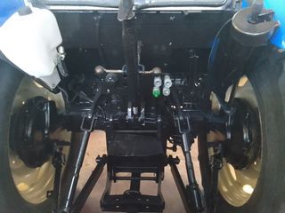 Tractor New Holland T5050 con Cabina