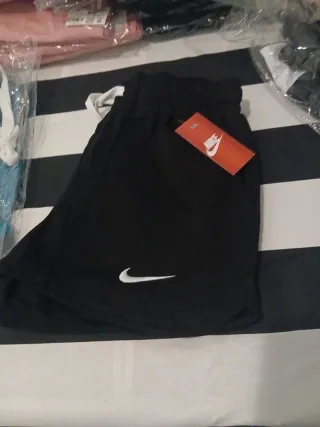 Pantalón corto  negro