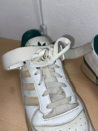 Zapatillas Adidas Forum Low Blancas y Verdes