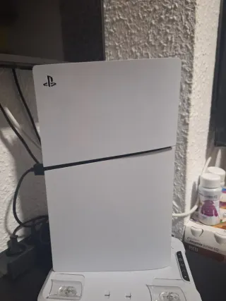 PlayStation 5 Slim 848GB + Mando Se escuchan ofert