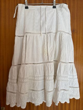 Falda larga blanca bordada ALBUM