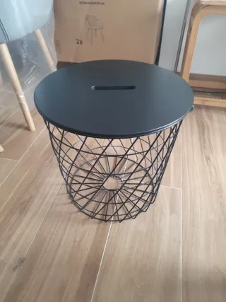 Mesa auxiliar redonda negra Ikea