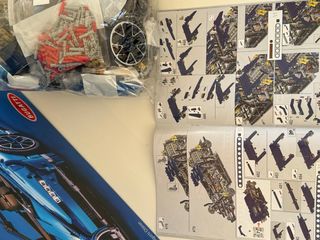 LEGO Technic Bugatti Chiron 42083