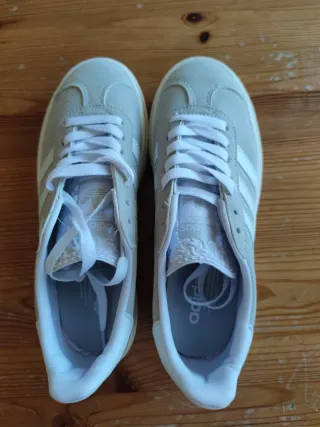 Zapatillas Adidas Gazelle grises
