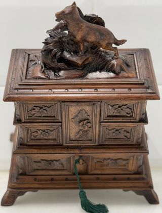 ANTIGUA CAJA SELVA NEGRA ALEMANIA SIGLO XIX