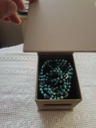 Collar y pulsera imantados