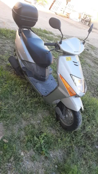 Honda Scooter 100cc plata/Negro