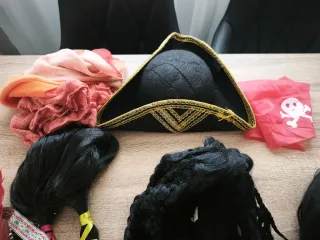 Pelucas y Accesorios Disfraz