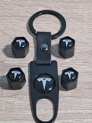 Tapones Válvula y Llavero Tesla Negro