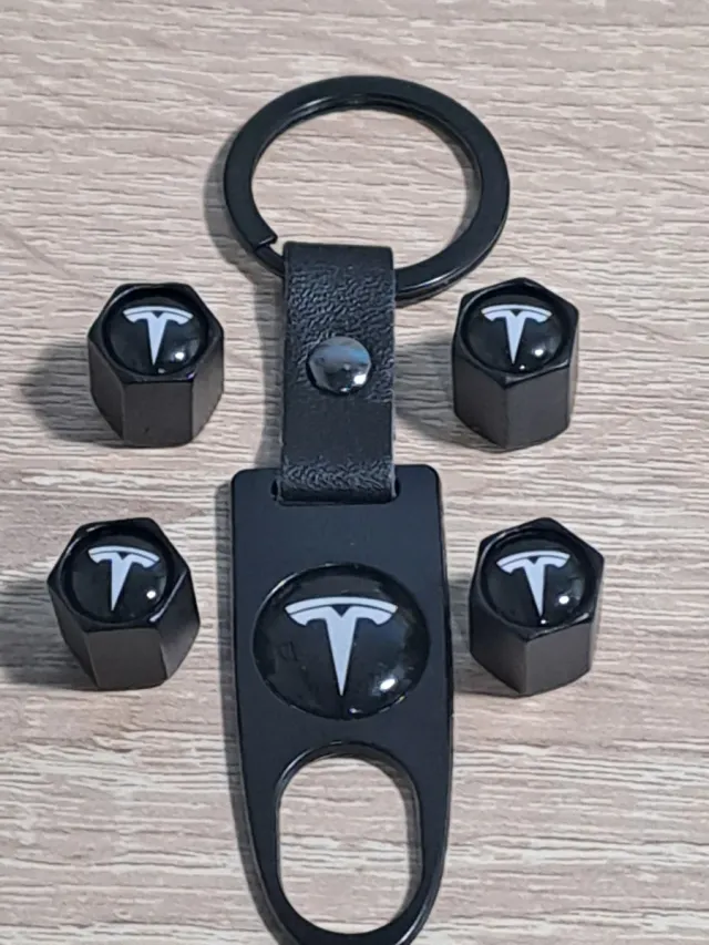Tampas de Válvula e Chaveiro Tesla Preto