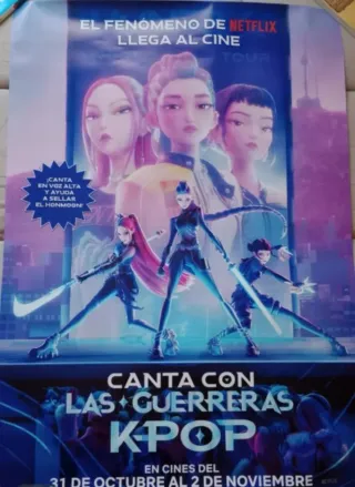 2 Posters: Kpop y Amarga Navidad