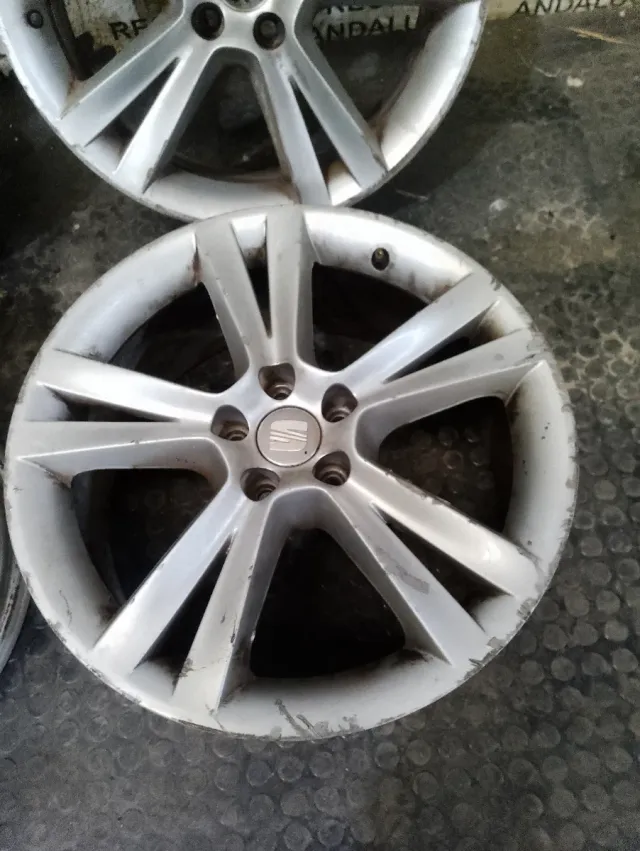 JUEGO DE LLANTAS SEAT IBIZA 6J5 AÑO 2008