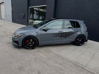 Volkswagen Golf TCR AKRAPOVIC 2020