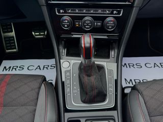 Volkswagen Golf TCR AKRAPOVIC 2020