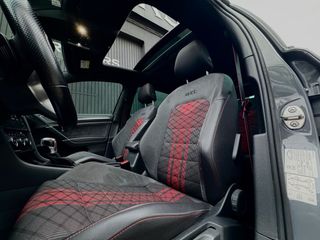 Volkswagen Golf TCR AKRAPOVIC 2020