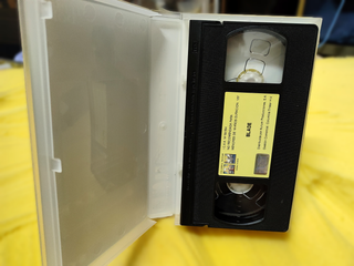 Lote 4 VHS: Blade, Jumanji, MIB, Cyborg Cop