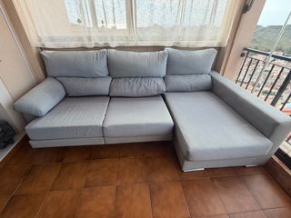 Sofá cheslong gris tela