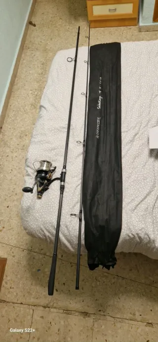 Caña de pesca con carrete