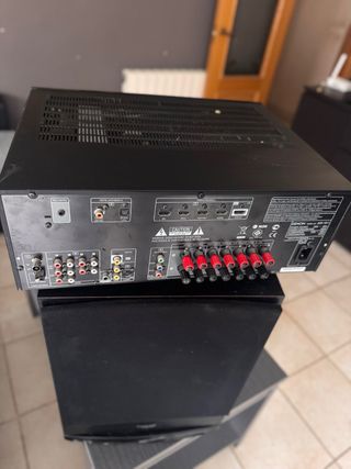 Equipo de sonido: Barra Bose, Amplificador Denon
