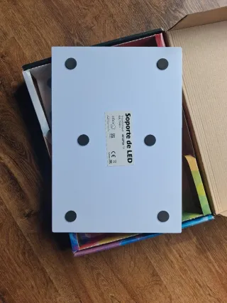 Soporte de LED A4 Calca y Dibuja