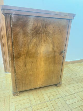 Máquina de coser antigua Alfa