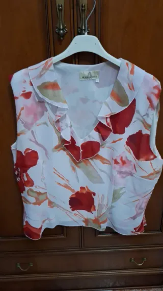 Traje 3 piezas: Chaqueta, cuerpo y falda