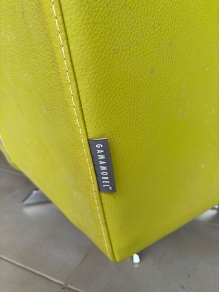 2 Sillones de Diseño en Cuero Gamamobel