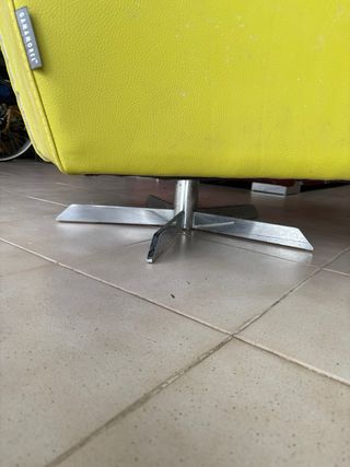 2 Sillones de Diseño en Cuero Gamamobel