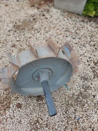 2 Ruedas Hierro Motoazada.no se hacen envíos